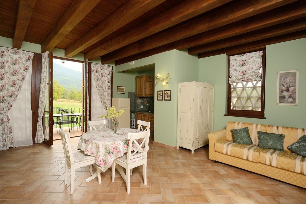 Agriturismo I Granai Crocemaroggia Экстерьер фото