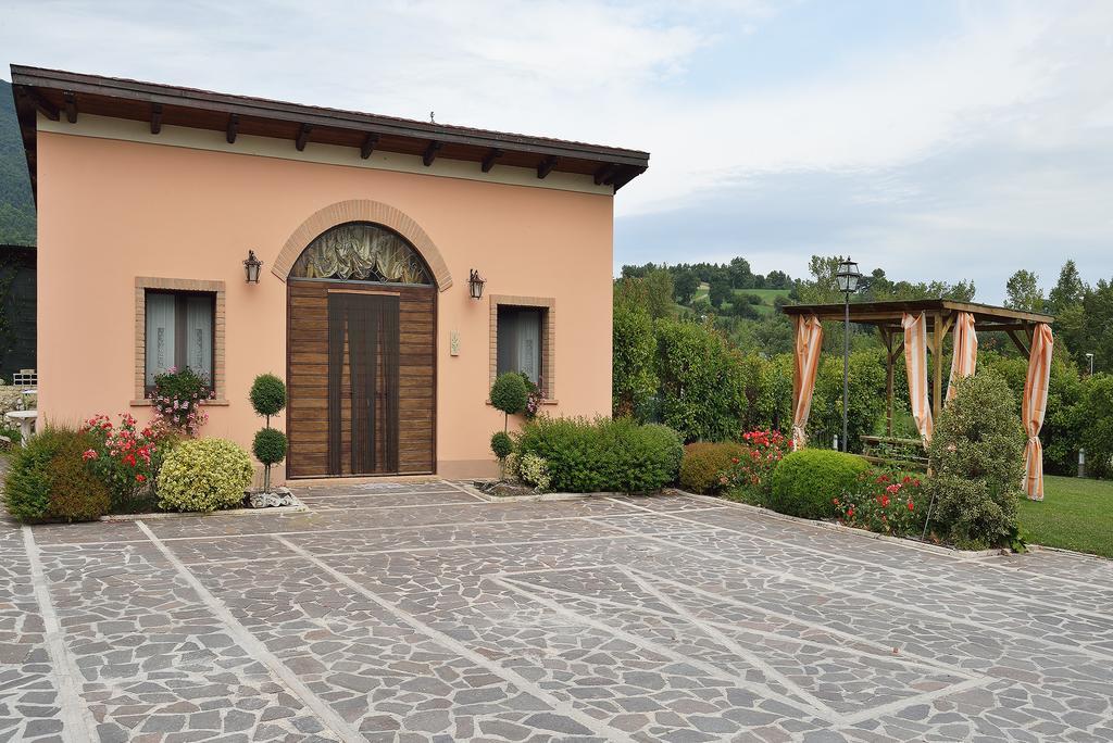 Agriturismo I Granai Crocemaroggia Экстерьер фото