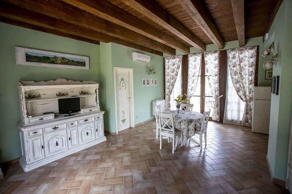 Agriturismo I Granai Crocemaroggia Экстерьер фото